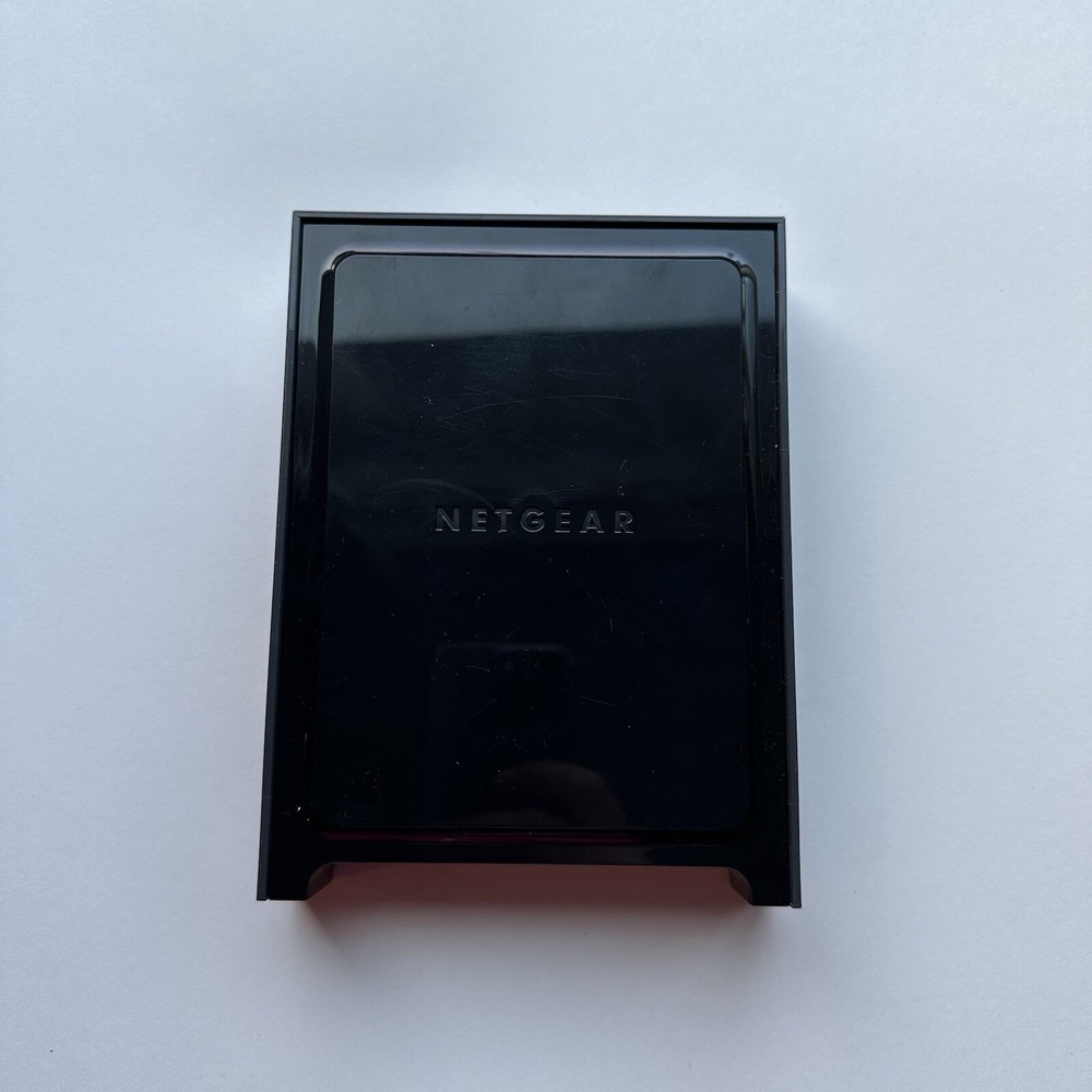 NETGEAR Wireless-N 300 WiFi‎ Router Model WNR2000 V2 - Picture 4 of 12